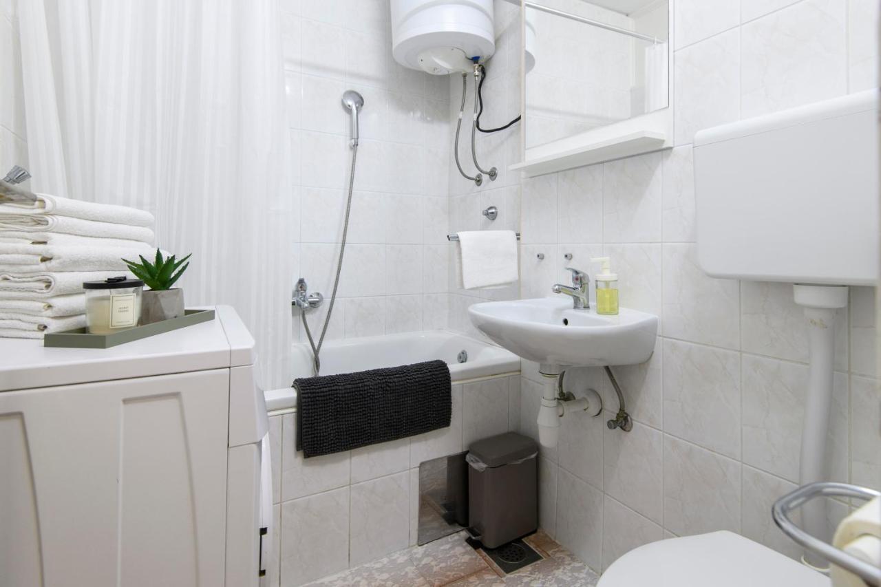 Green Door Apartment Split Luaran gambar